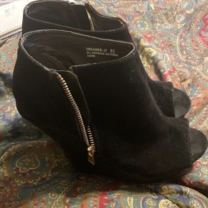 Bamboo Wedges